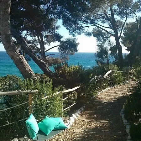 Blue Provence شقة